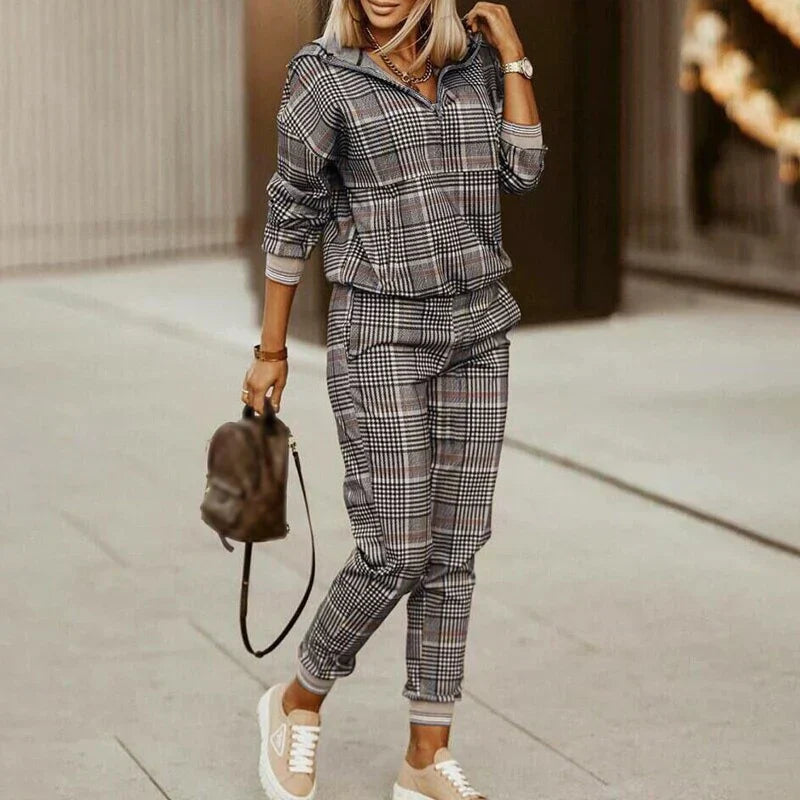 Women's Casual Zip Hoodie & Joggers Set | Two-Piece