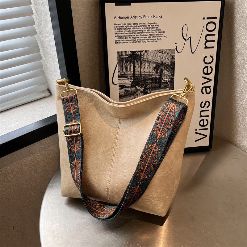 Anna | Stylish Vegan Leather Bag with Decorative Strap