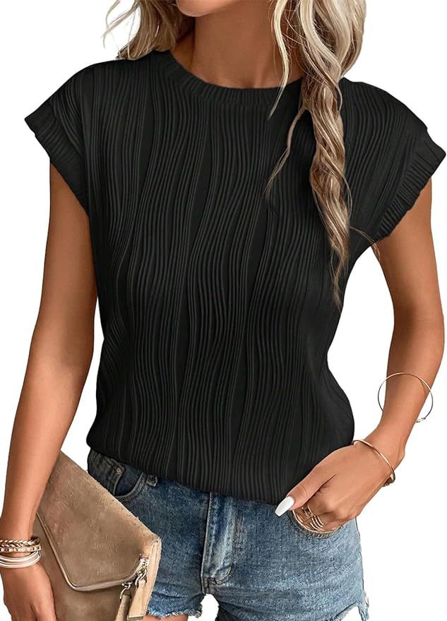 Casual round neck t-shirt for women - soft and elegant