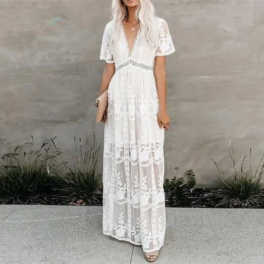 Weißes Spitzenkleid Emilia mit V-Ausschnitt