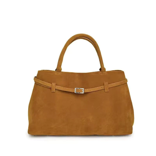 Chic for everyday - a stylish shoulder bag