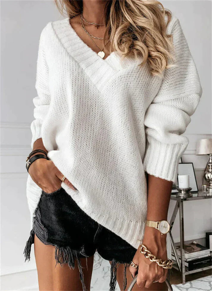Beatrix | Chunky V-Neck Sweater for Women - Stylish and Warm