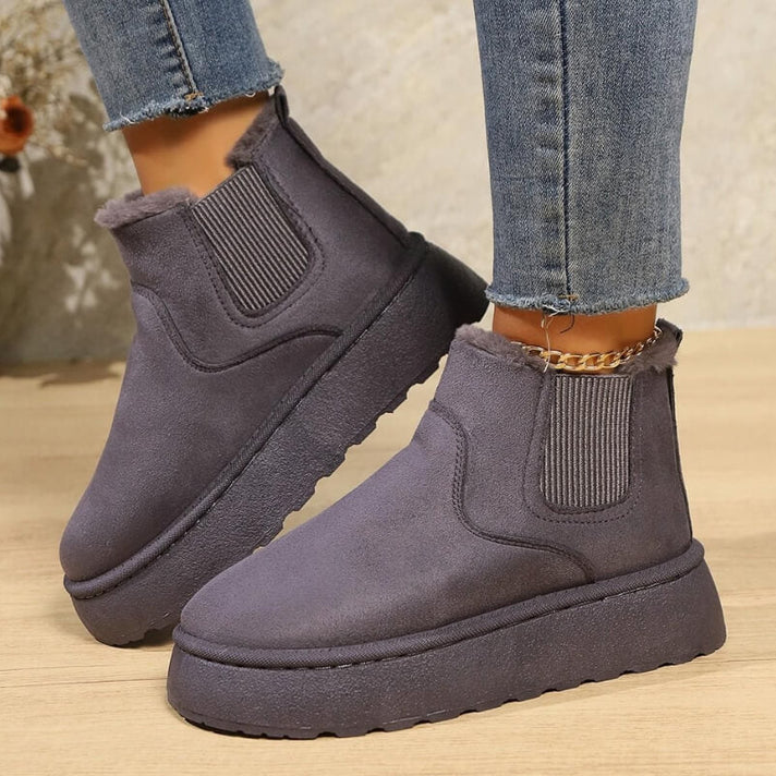 Amélie: Cozy Step-in Slippers