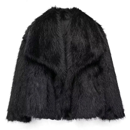 Aquille: A fashionable all-season coat for women