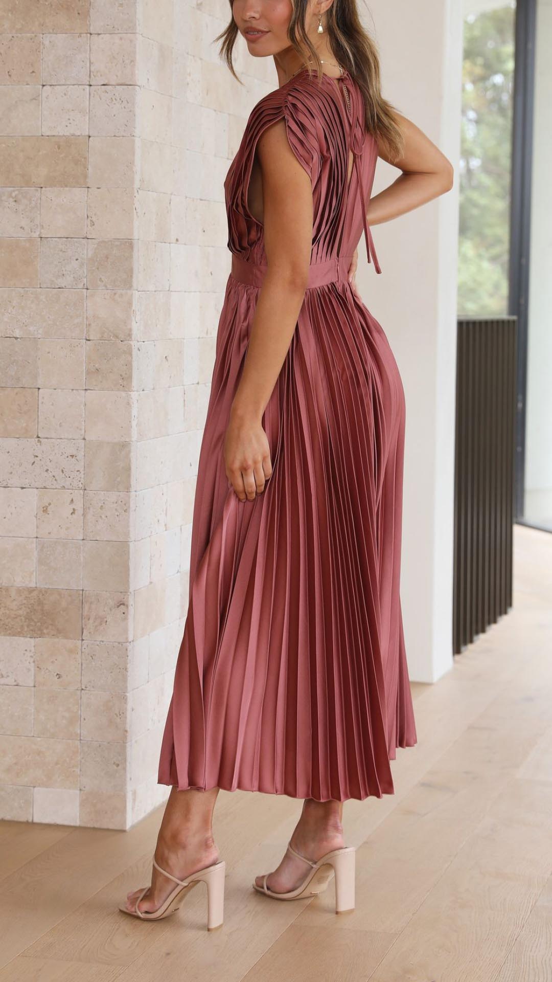 Beautiful Flowy Long Evening Dress