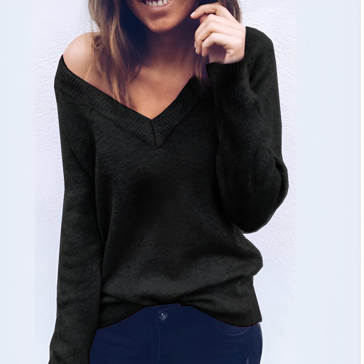 V-neck sweater for women with loose fit | Perfect for all seasons