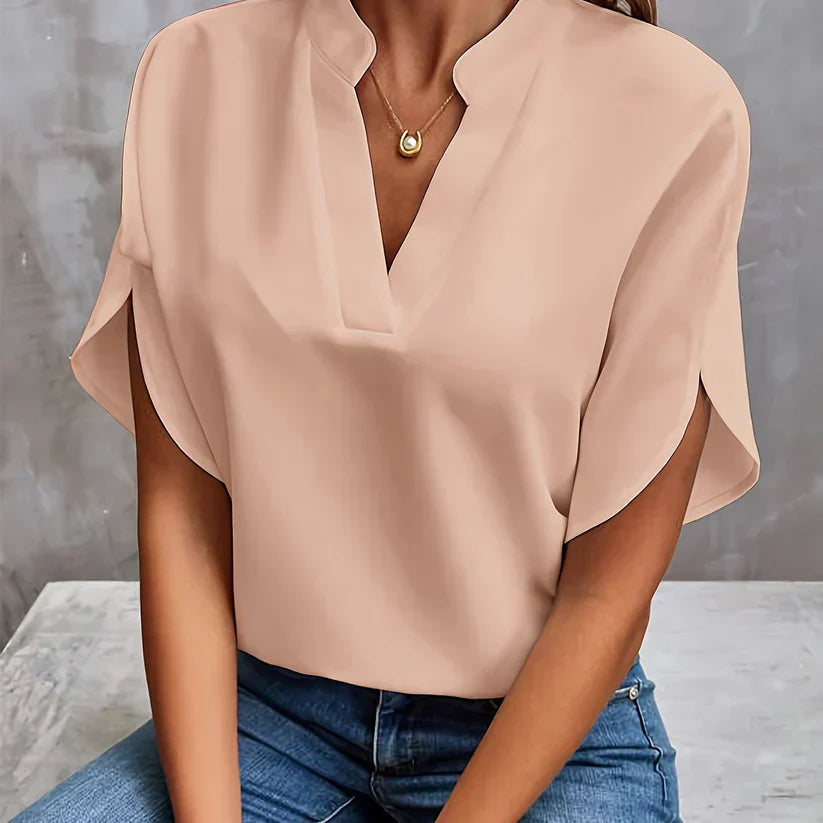 Women's Chloe Blouse: Elegant and Lightweight