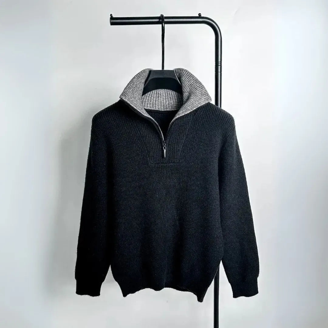 Women's knitted sweater with contrast collar