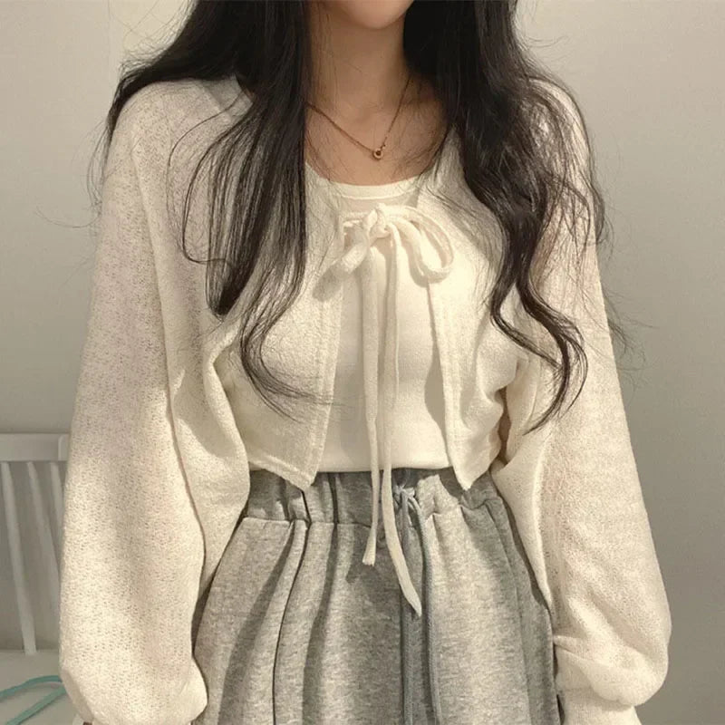 White knitted cardigan for women