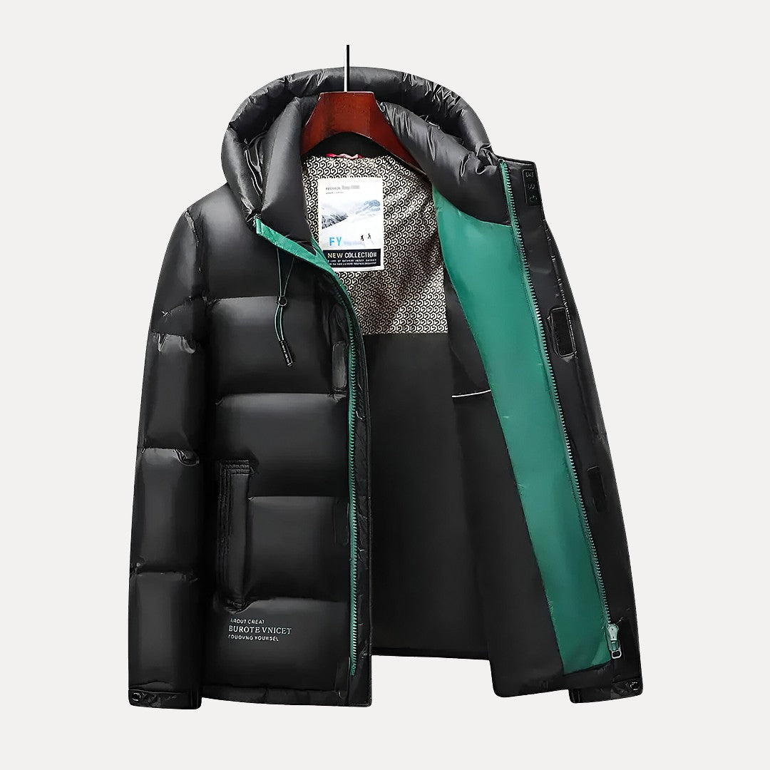Winter jacket with hood made of down feathers