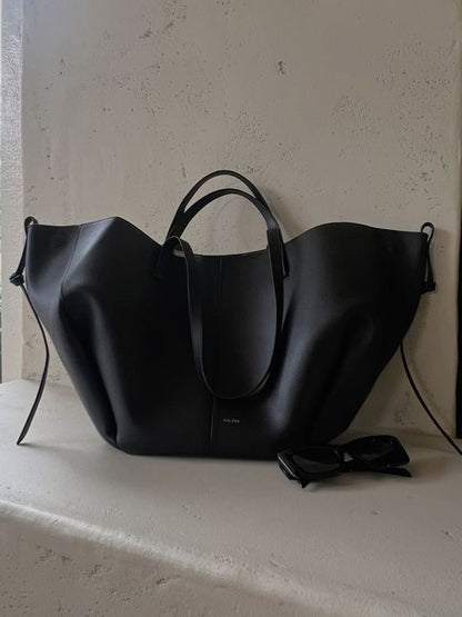 Camille - Vintage Elegant and Practical Women's Tote Bag