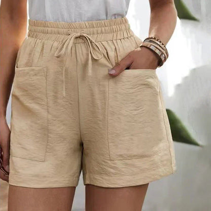 Casual linen shorts for women with elastic waistband and front pockets