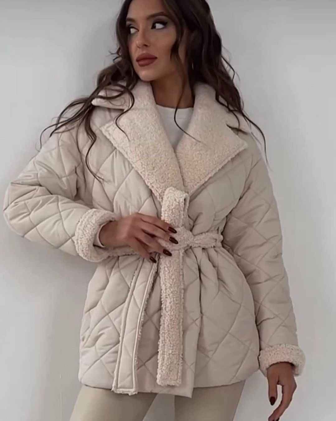 Women's down jacket with lapel collar and tie belt