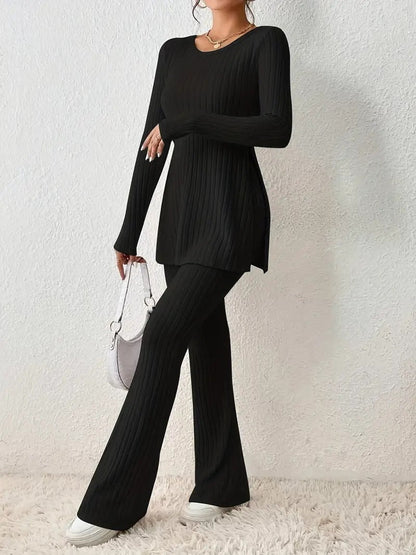 Women's knitting set for elegance and comfort