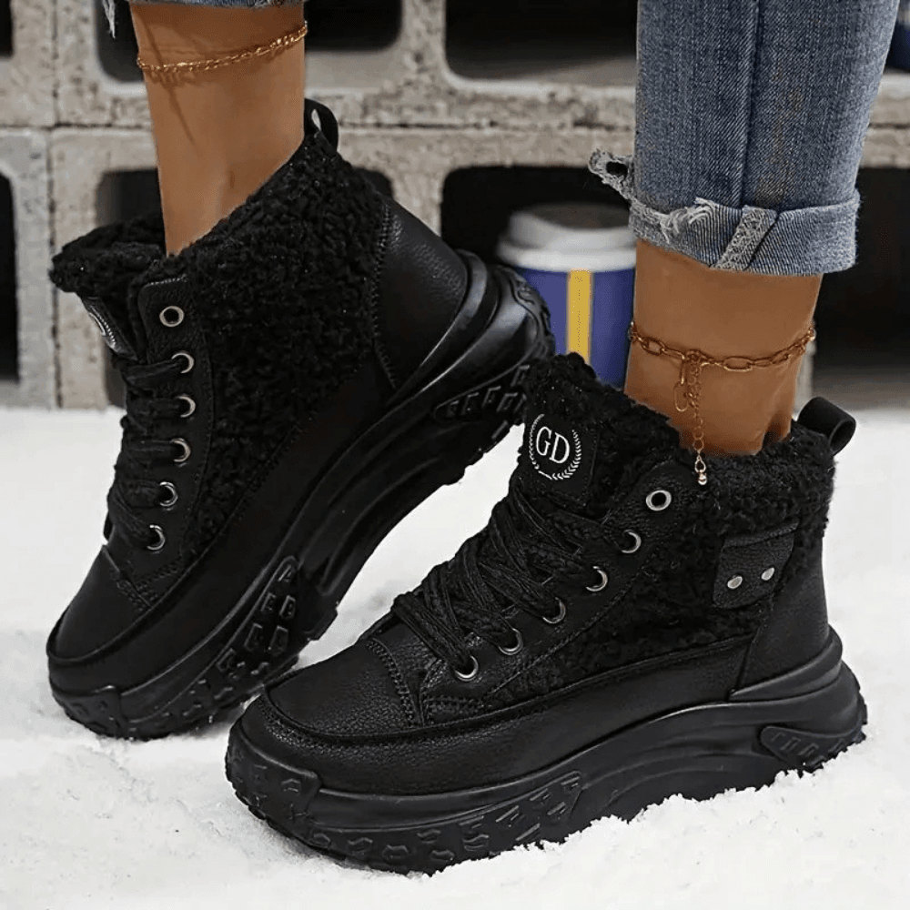 Warm and Fashionable Delphine Boots