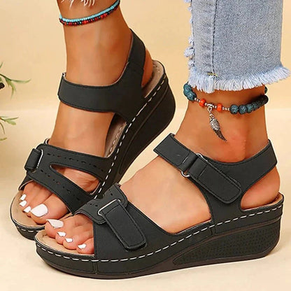 Women's platform sandals | Adjustable strap and open toe | Comfortable fit | Summer style
