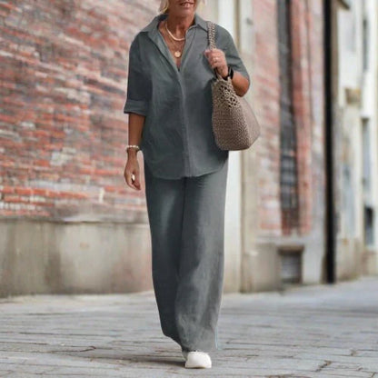 Chic Britta two-piece women's outfit, versatile for any occasion