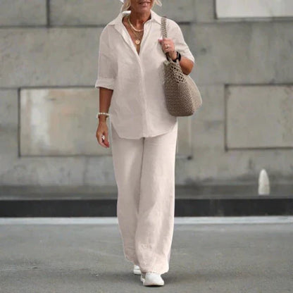 Chic Britta two-piece women's outfit, versatile for any occasion