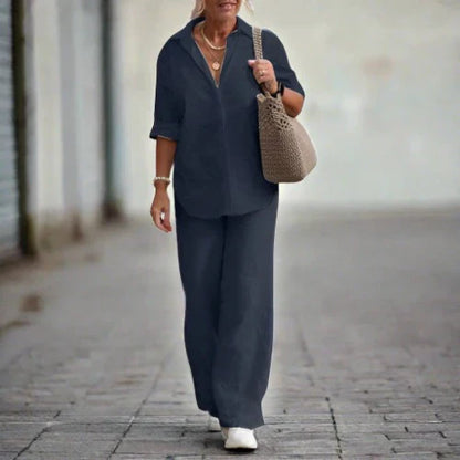 Chic Britta two-piece women's outfit, versatile for any occasion