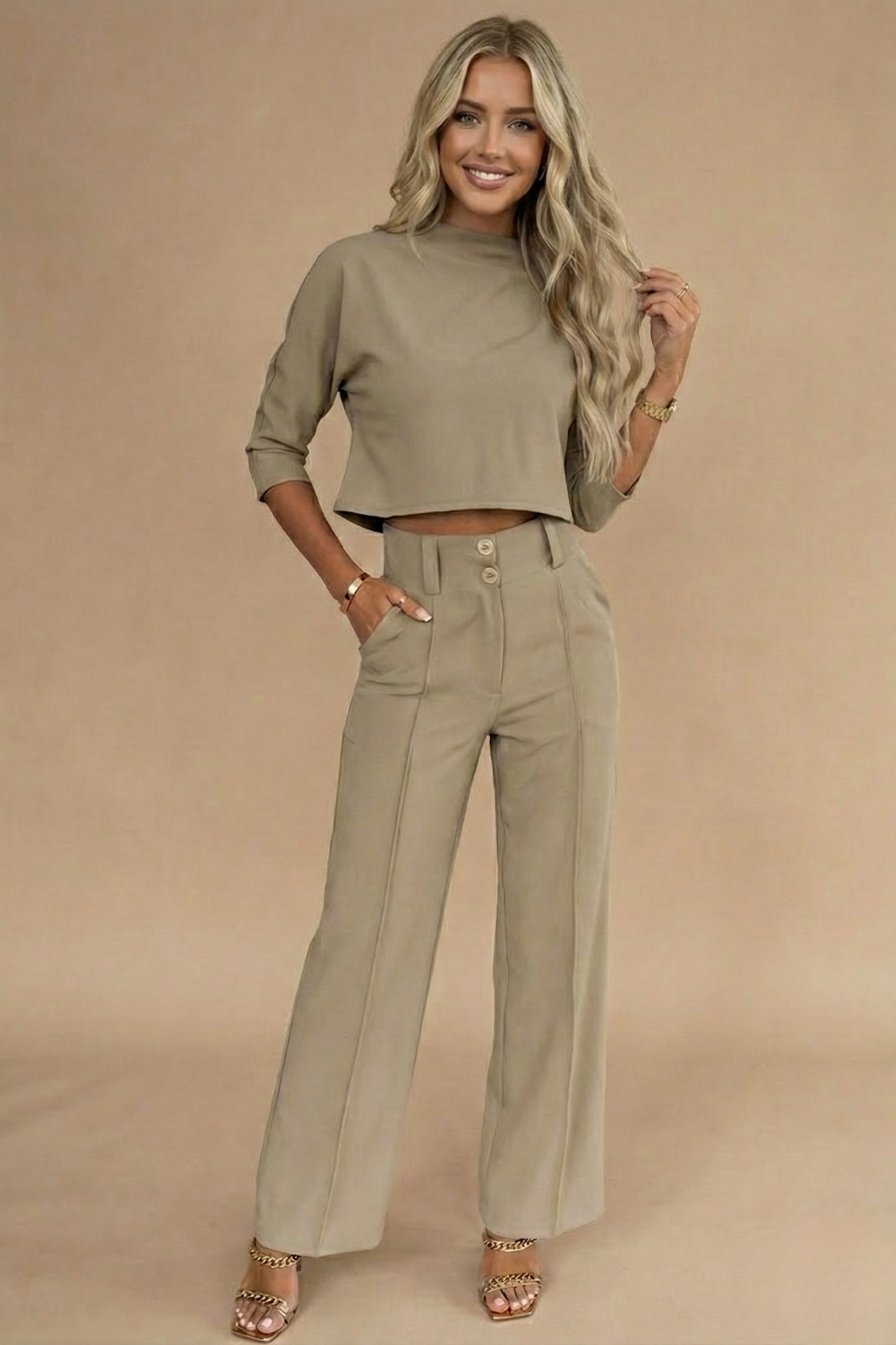 Women's Short Two-Piece Crop Pant Suit - Olytrend